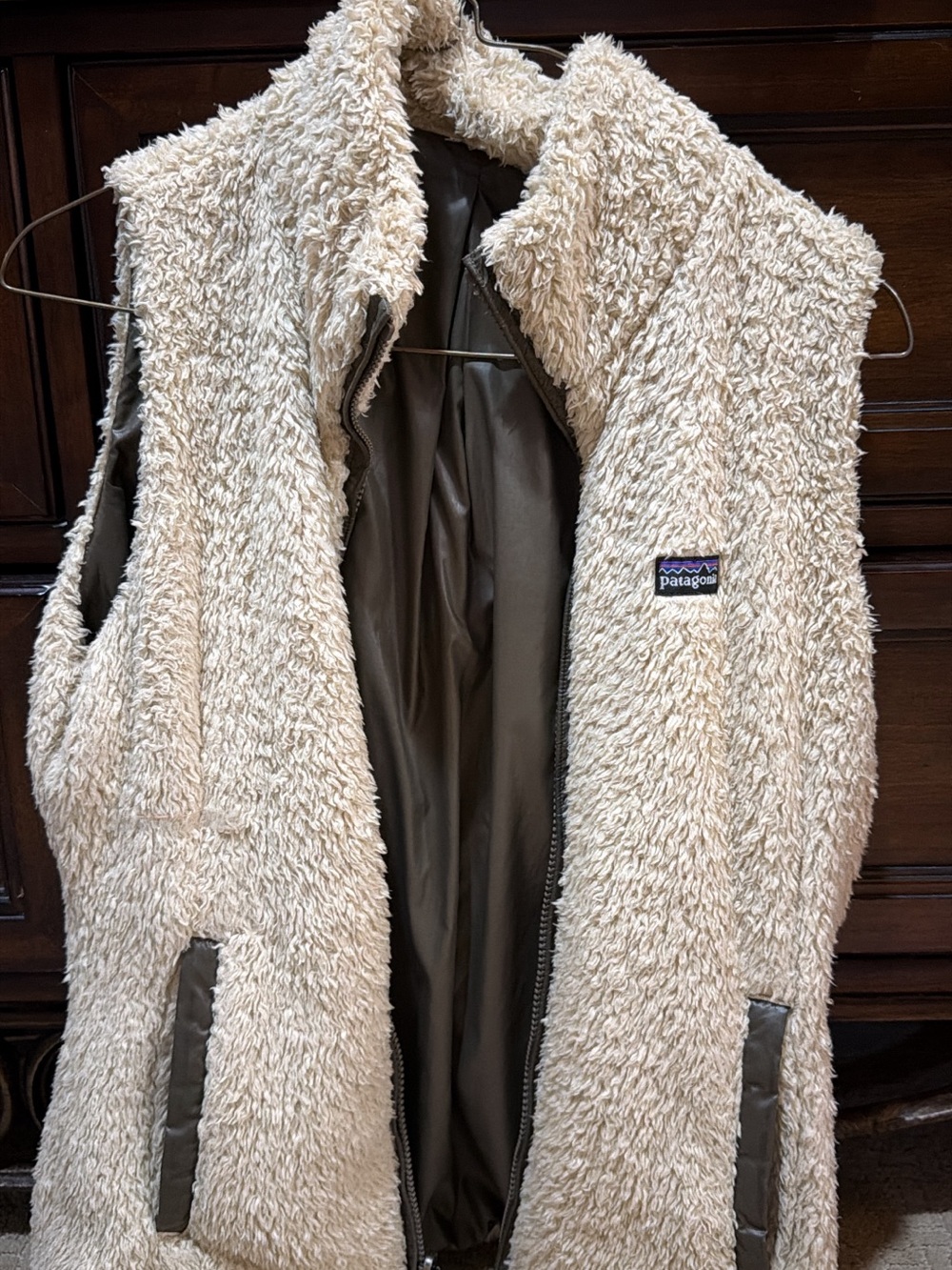 Patagonia Cream Sherpa Fleece Vest with Olive Trim